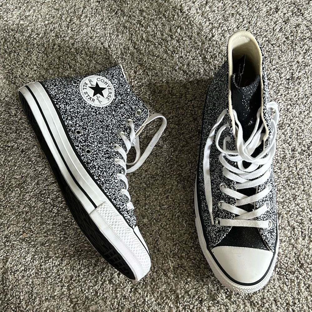 Black and White Converse All Star